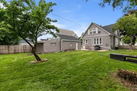 Exterior - 431 E Summer St, Appleton, WI 54911 photo 2 of 5