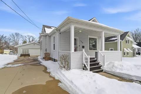 120 E Tobacnoir St, Kaukauna, WI 54130