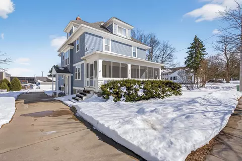 Exterior - 825 Metomen St, Ripon, WI 54971 photo 5 of 6