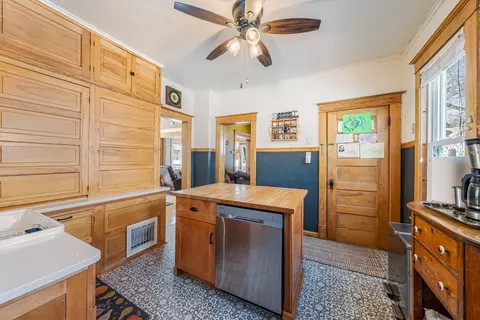 Kitchen - 526 N Ida St, Appleton, WI 54911 photo 5 of 5