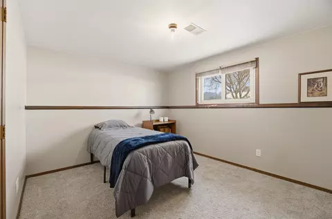 Bedroom - 29 Hillock Ct, Appleton, WI 54914 photo 5 of 6