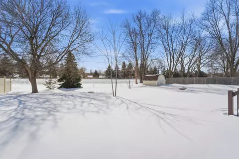 Exterior - 29 Hillock Ct, Appleton, WI 54914 photo 11 of 11