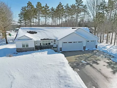 346 Red Tail Ln, Sobieski, WI 54171