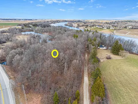 3979 Lost Dauphin Rd, Wrightstown, WI 54115 photo 13
