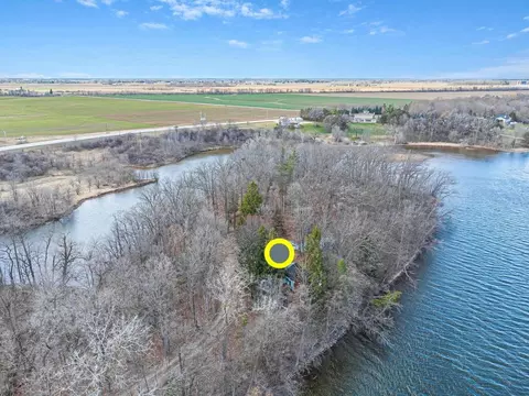 3979 Lost Dauphin Rd, Wrightstown, WI 54115 photo 10