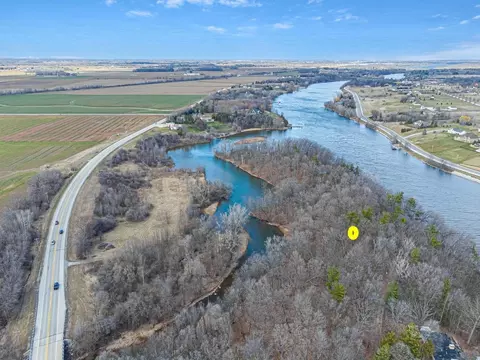 3979 Lost Dauphin Rd, Wrightstown, WI 54115 photo 7