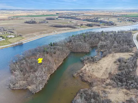 3979 Lost Dauphin Rd, Wrightstown, WI 54115 photo 6