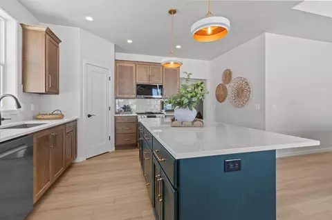 Kitchen - 2380 Scheuring Rd, De Pere, WI 54115 photo 5 of 7