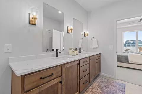 Bath - 2380 Scheuring Rd, De Pere, WI 54115 photo 1 of 10