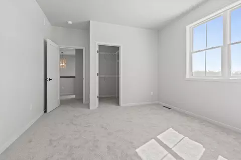 Bedroom - 2380 Scheuring Rd, De Pere, WI 54115 photo 6 of 9