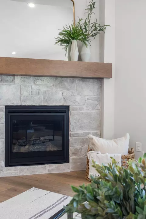 Living - 2380 Scheuring Rd, De Pere, WI 54115 photo 5 of 5