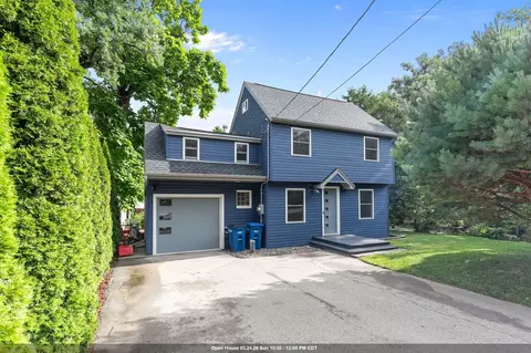 2084 S Point Comfort Rd, Oshkosh, WI 54902