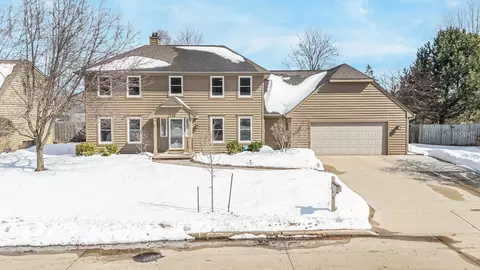 1734 S Rebecca Ln, Appleton, WI 54915