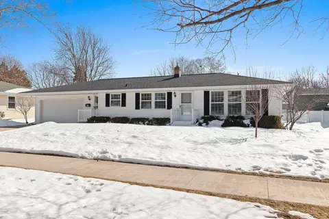1206 Vliet St, Kewaunee, WI 54216
