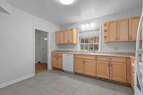 Kitchen - 1 Brokaw Pl, Appleton, WI 54911 photo 3 of 3