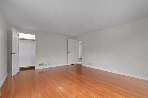 Bedroom - 1 Brokaw Pl, Appleton, WI 54911 photo 9 of 9