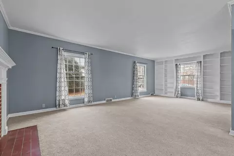 Living - 1 Brokaw Pl, Appleton, WI 54911 photo 3 of 8