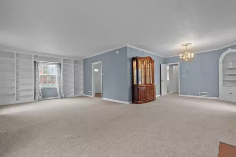 Living - 1 Brokaw Pl, Appleton, WI 54911 photo 4 of 8