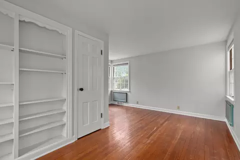 Bedroom - 1 Brokaw Pl, Appleton, WI 54911 photo 1 of 9