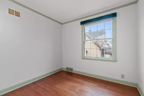 Bedroom - 1 Brokaw Pl, Appleton, WI 54911 photo 5 of 9