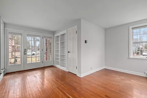 Living - 1 Brokaw Pl, Appleton, WI 54911 photo 1 of 8