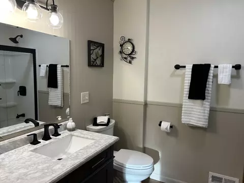 1630 N Birchwood Ave, Appleton, WI 54914 photo 12