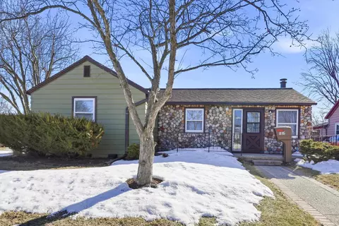 816 Wilson St, Little Chute, WI 54140