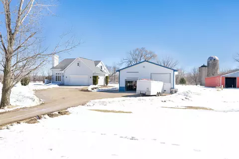 7920 Midway Rd, Lena, WI 54139