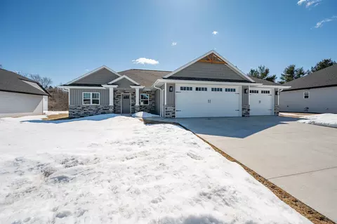 4073 Brussels Way, Green Bay, WI 54313