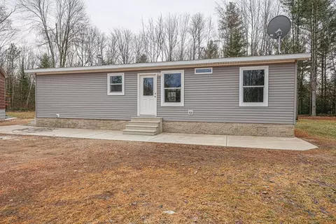 11154 Spreeman Rd, Suring, WI 54174