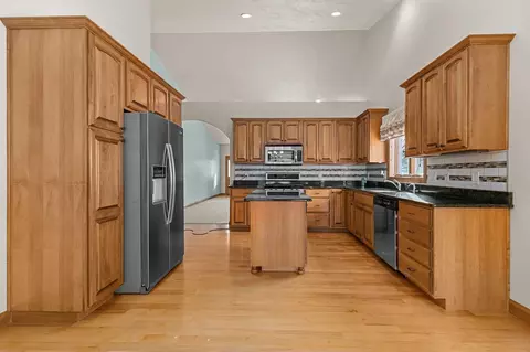 Kitchen - 4801 N Fallview Ln, Appleton, WI 54913 photo 3 of 5