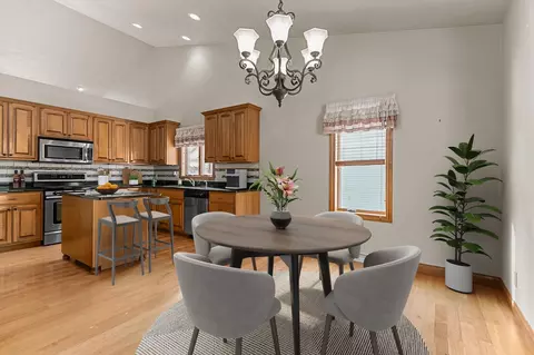 Dining - 4801 N Fallview Ln, Appleton, WI 54913 photo 1 of 2