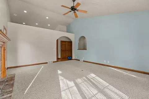 Living - 4801 N Fallview Ln, Appleton, WI 54913 photo 5 of 5