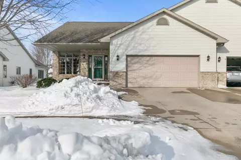 Exterior - 4801 N Fallview Ln, Appleton, WI 54913 photo 6 of 6