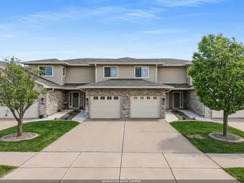 2191 Trailside Ln, De Pere, WI 54115