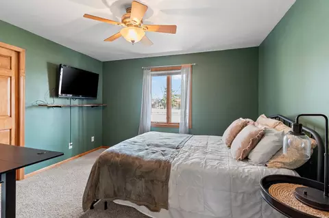 Bedroom - 1700 E Midway Rd, Appleton, WI 54915 photo 5 of 8