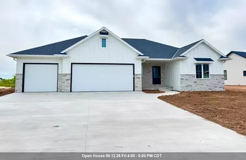248 Kerrigan Dr, Wrightstown, WI 54180