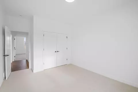 Bedroom - 308 Kerrigan Dr, Wrightstown, WI 54180 photo 5 of 7