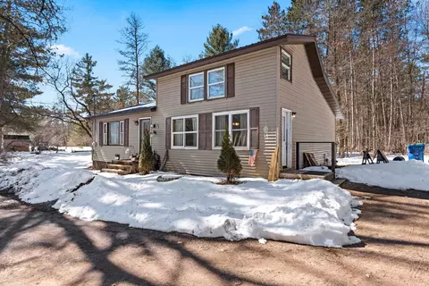 n975 Old S Branch Road, Keshena, WI 54135