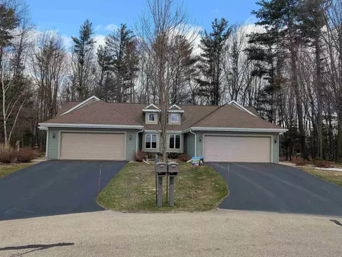 n423 Sandhill Court, Fremont, WI 54940