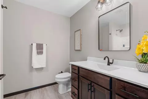 Bath - n9272 Constellation Drive, Appleton, WI 54915 photo 2 of 7