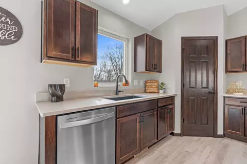 Kitchen - n9272 Constellation Drive, Appleton, WI 54915 photo 4 of 6