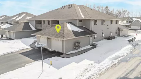 Other - 4735 N Newcastle Ln #D, Appleton, WI 54913 photo 2 of 5