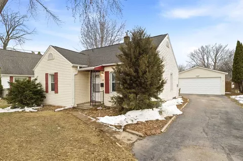 133 W Peckham St, Neenah, WI 54956