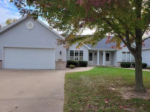 Exterior - 4745 Westbrook Ct, Appleton, WI 54913 photo 12 of 13