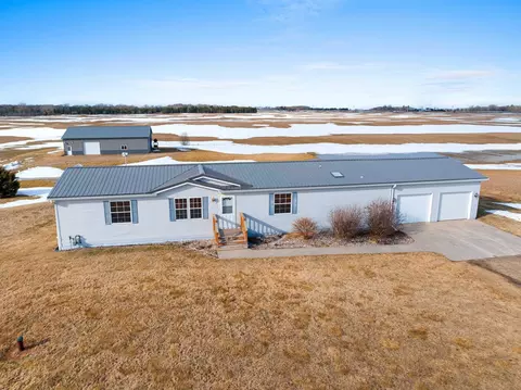 e3512 Krok Road, Kewaunee, WI 54216