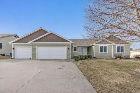 Exterior - 544 Nicole Ln, Wrightstown, WI 54180 photo 3 of 6