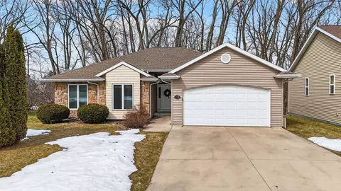 2718 W Independence Ct, Appleton, WI 54914