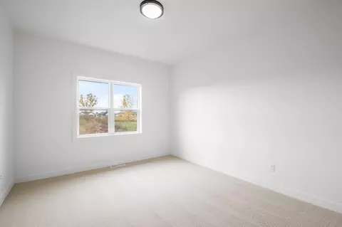 Bedroom - 278 Kerrigan Dr, Wrightstown, WI 54180 photo 3 of 6