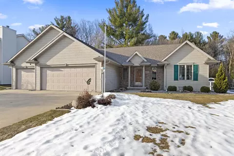 3096 Lepak Ln, Green Bay, WI 54313